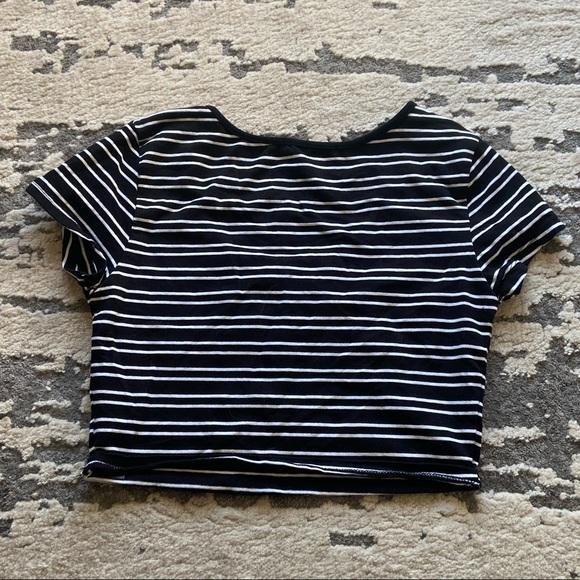 Forever 21 Striped Crop Top - Picture 2 of 3